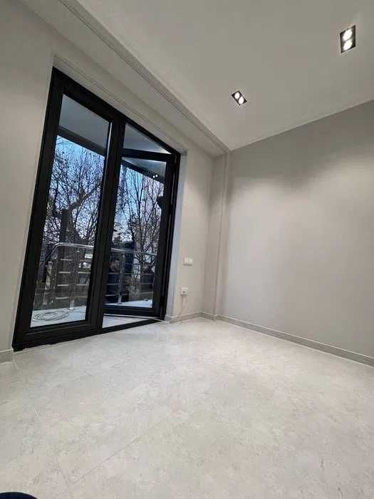 Продаётся Офис 46 м2  Алмазар Тахтапул Ор.Ташкент Ресторан