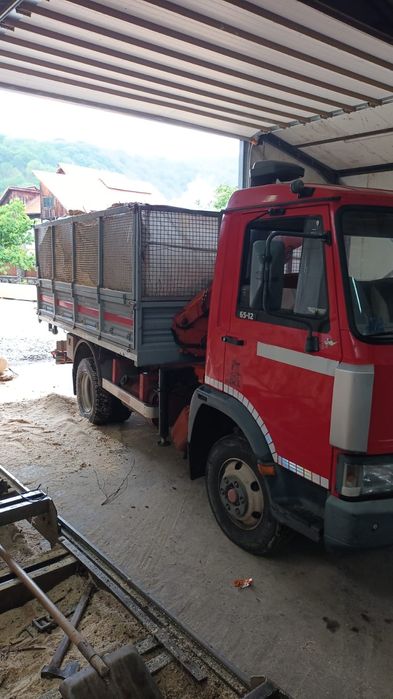 Basculanta 6t cu macara