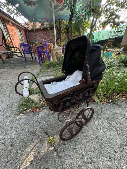 Ретро детски колички