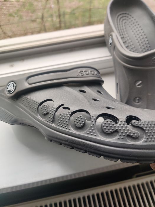 Crocs M8 W10 size 41/42