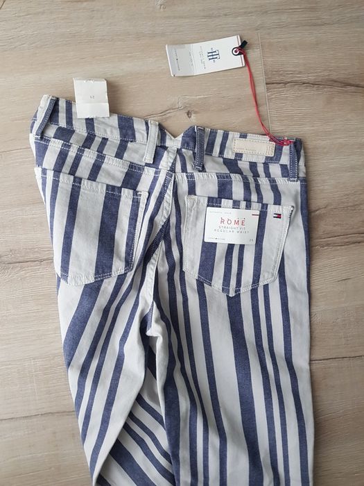 Blugi Tommy Hilfiger