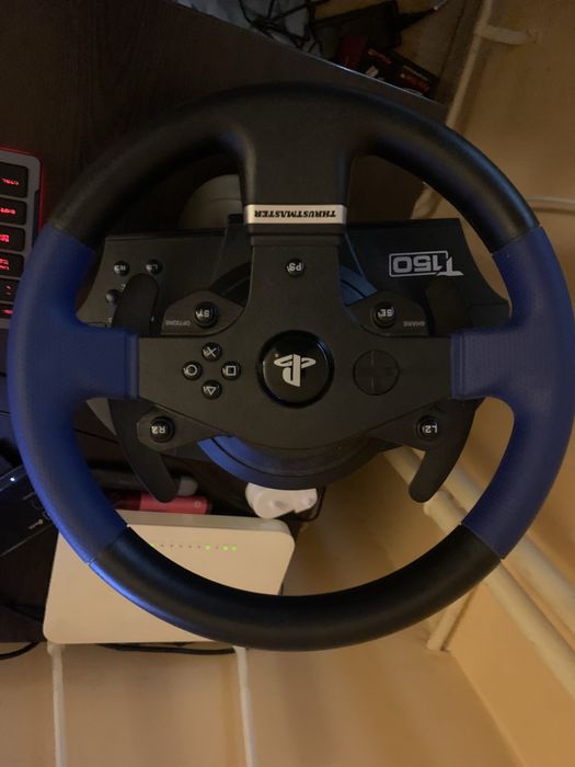 Volan Gaming ThrustMaster T150 rotatie 1050 grade impecabil