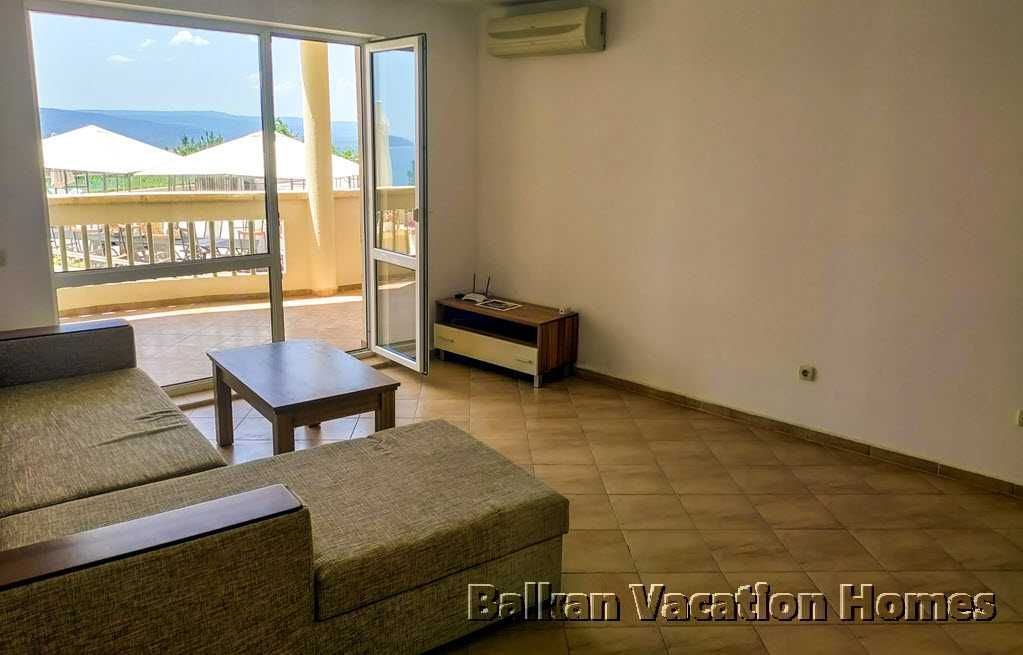 Продава се Двустаен апартамент в Бяла - 87 кв.м за 713 €/кв.м - Снимка #2