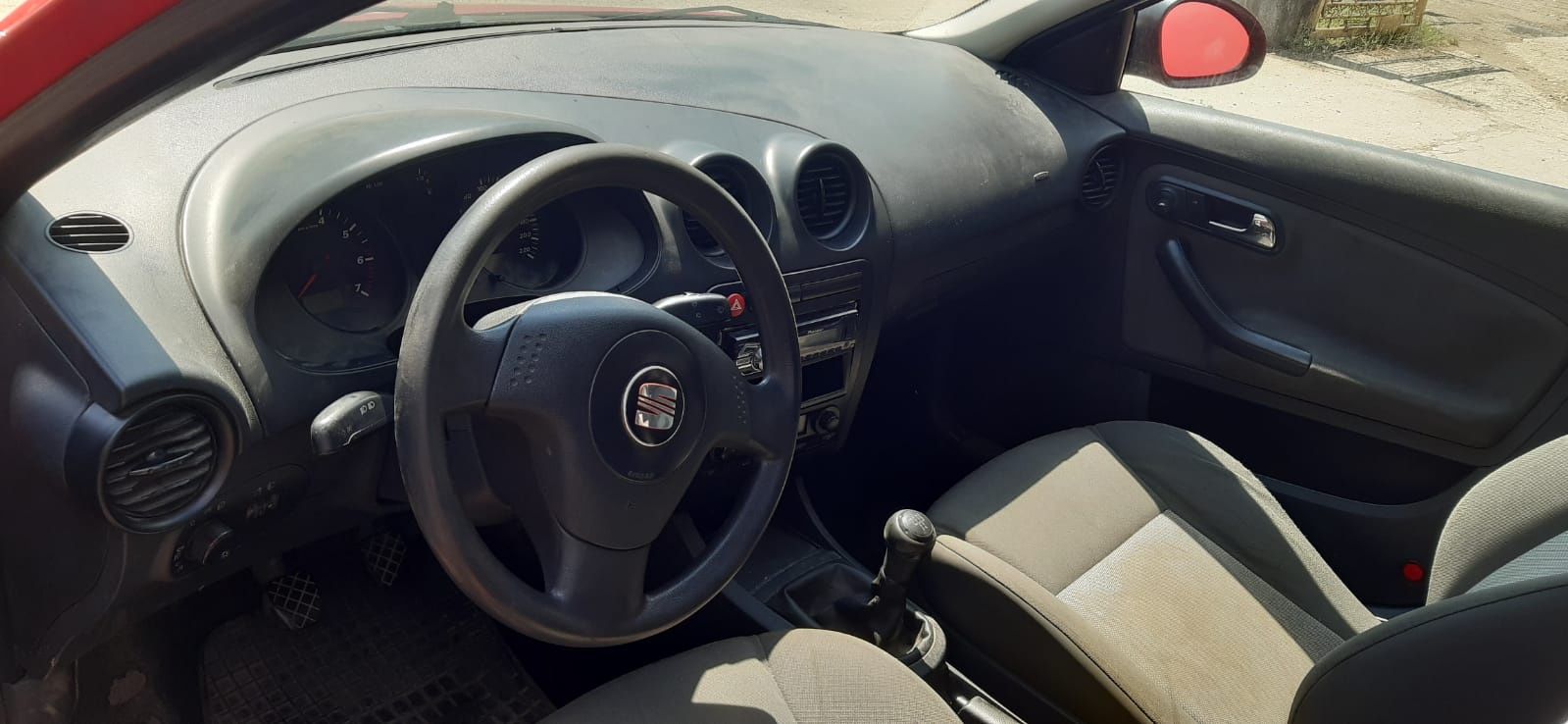 Dezmembrez Seat Ibiza, an fabricatie 2006, 1.2 benzina, cod motor BME,