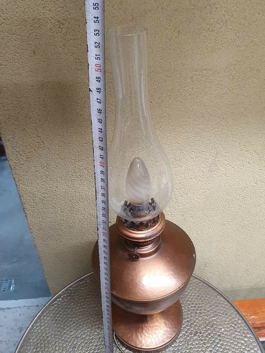 Медна настолна лампа
