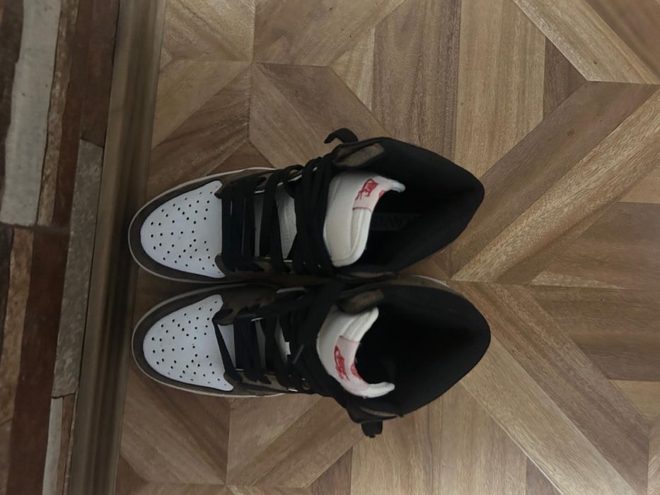 jordan 1 mocha travis scott negociabil