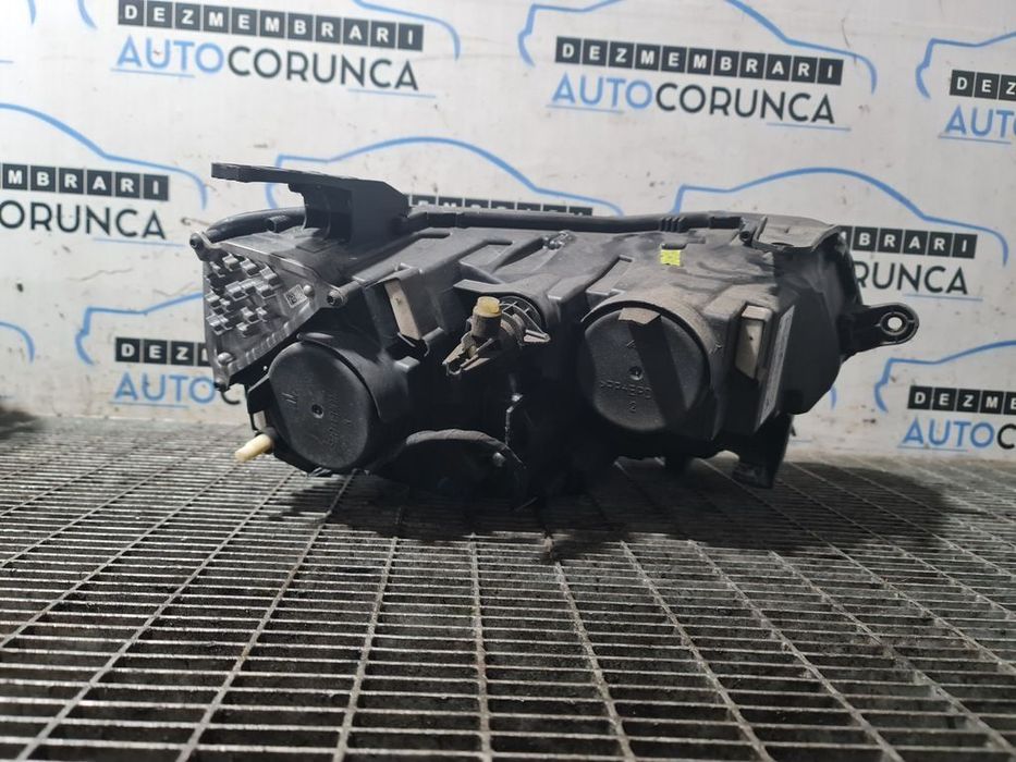 Far Stanga Dacia Duster II 2018 - 2021 SUV 4 Usi (1318) Fara xenon