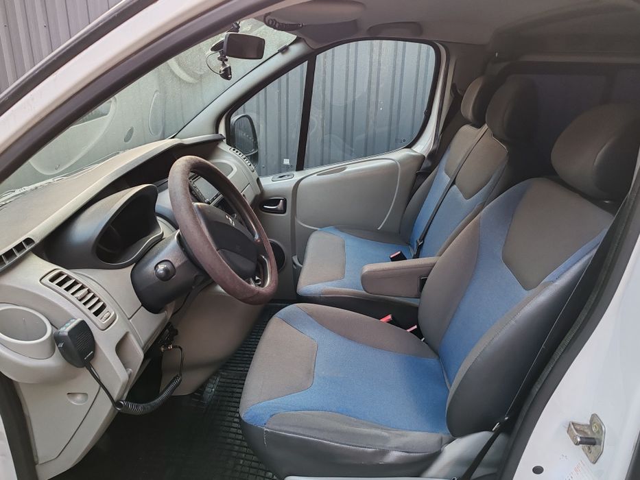 Renault trafic 8+1locuri lung din 2010