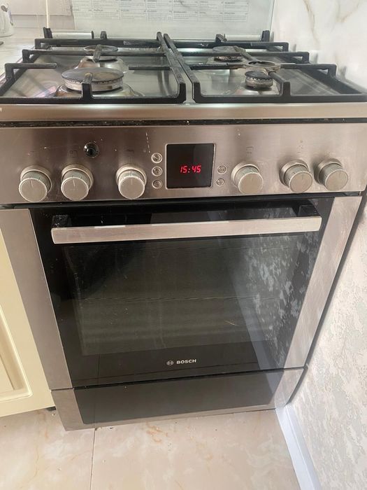 Газ плита на 4 комфорки Bosch