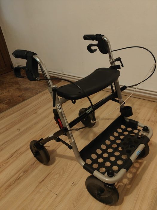 Carucior deplasare batrani