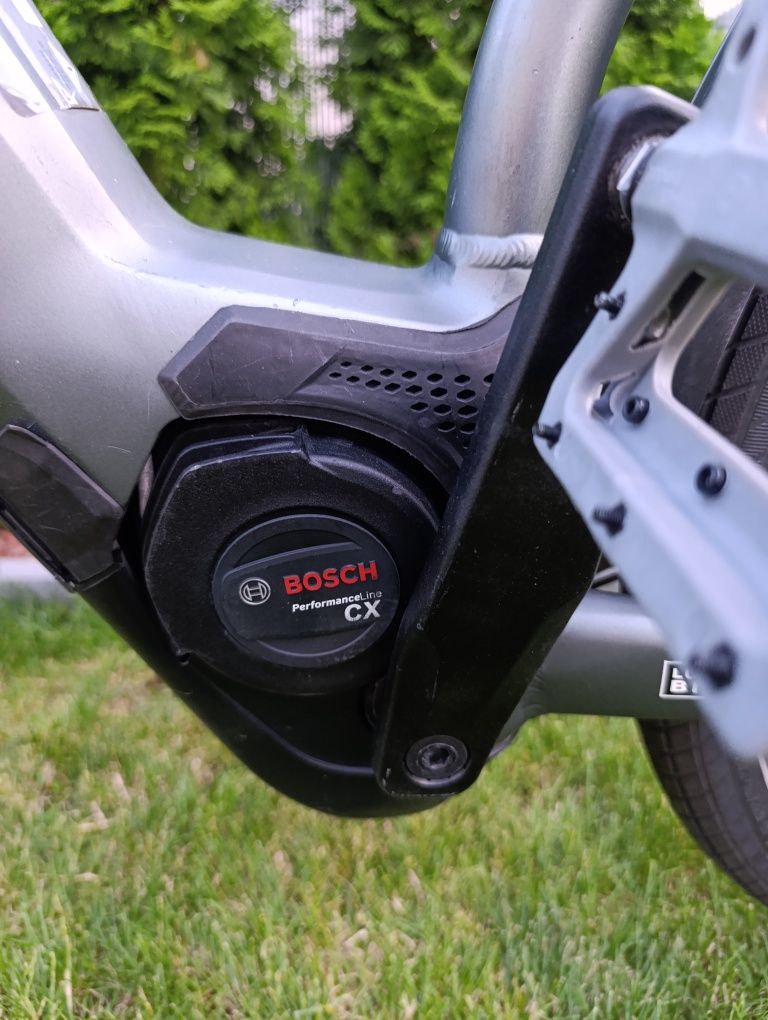 Електрически велосипед Cube KATHMANDU PRO 28/L