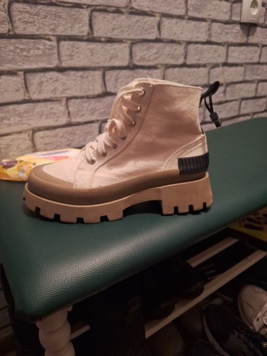 Продам очень модный обувь