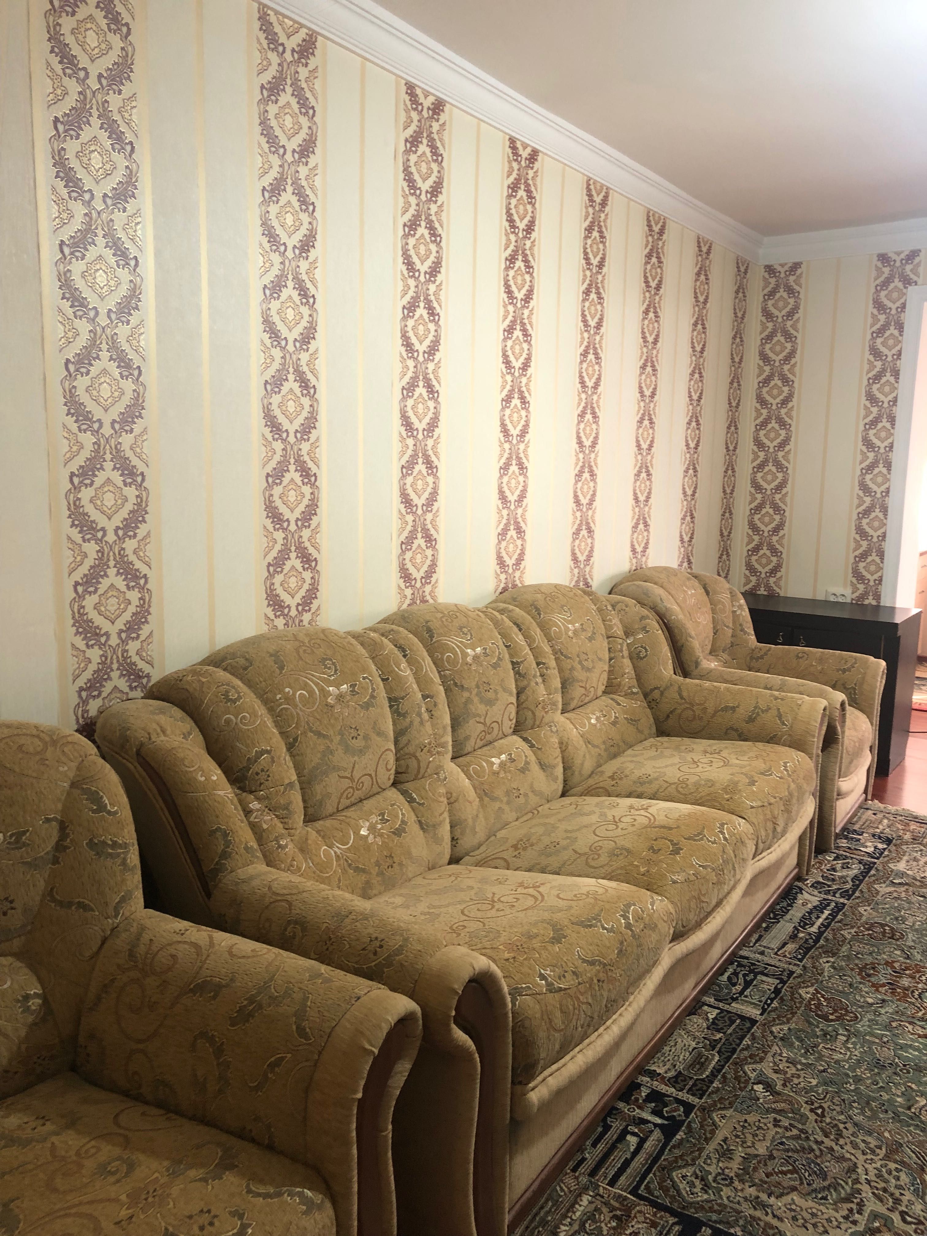 продается Юнусабад , квартира 2в3 /1/4 вдоль дороги под бизнес