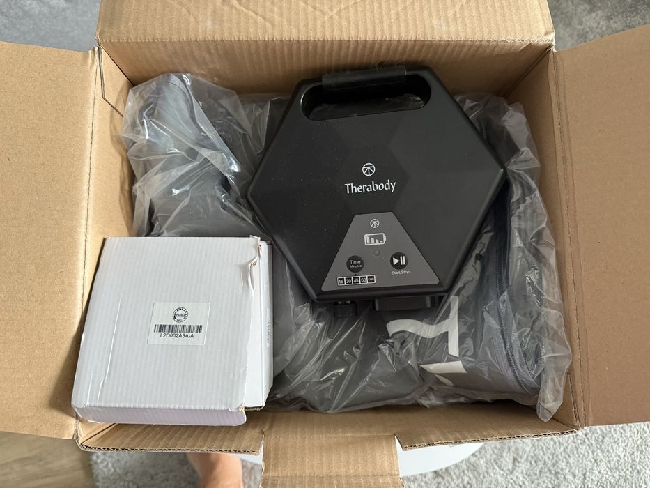 Therabody RecoveryAir aparat drenaj limfatic