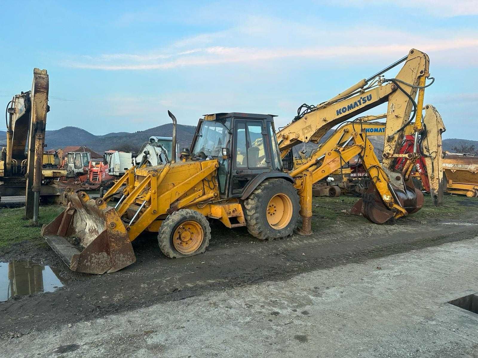 Dezmembrez buldoexcavator Case 580K