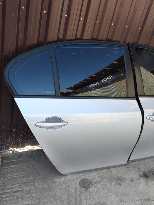 Uși  și aripi BMW E60 titansilber metallic  354