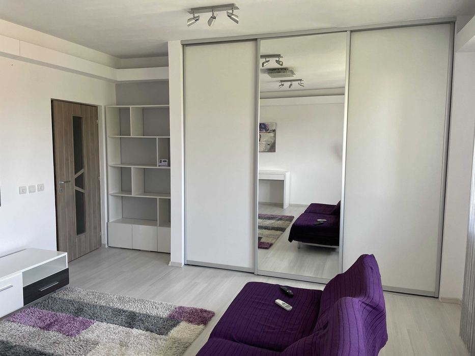 De inchiriat ap. 2 camere, et. 2, decomandat, 62 mpu, parcare, in Rosu