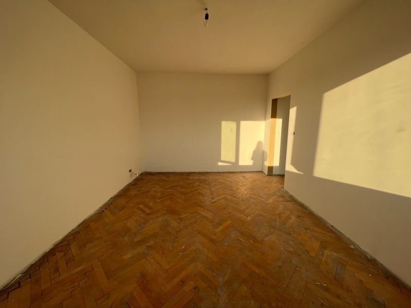 Продава се Тристаен апартамент в София, Борово - 90 кв.м за 1945 €/кв.м - Снимка #4