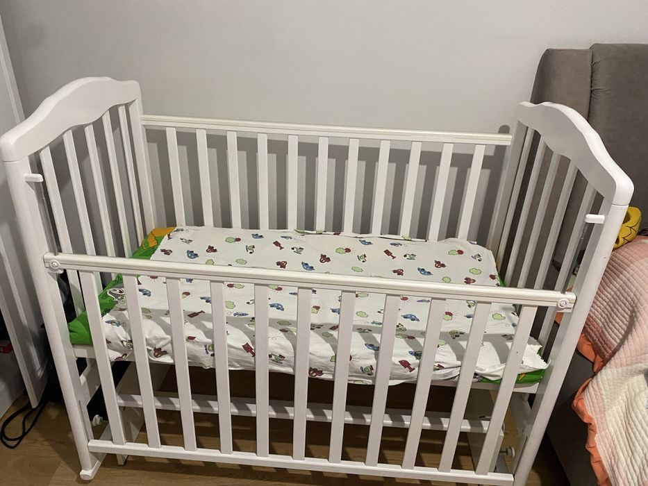 Продам детскую кроватку