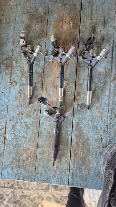 Дюзи за Тойота D-Cat 2.2 177ks до 2008г