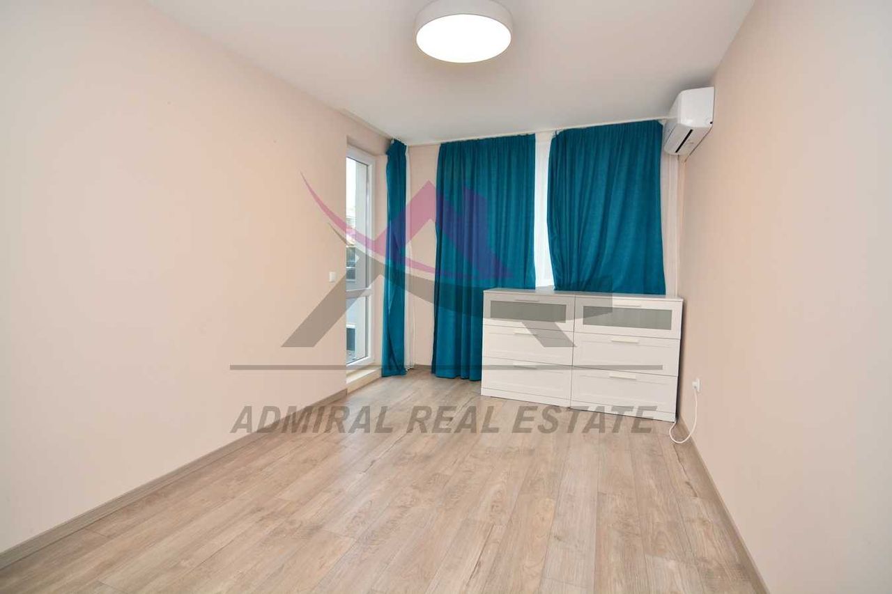 Дава се под наем Тристаен апартамент в Варна, Базар Левски - 86 кв.м за 700 € - Снимка #2