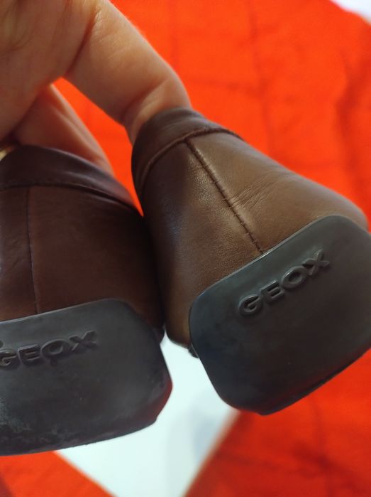 Pantofi din piele Geox!