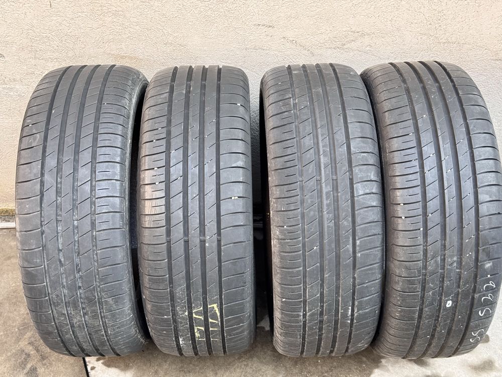 225/55/R17 Goodiyear EfficientGrip 4бр летни dot 3219 7mm