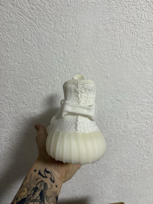 Yeezy 350 V2 bone, Marimea 37