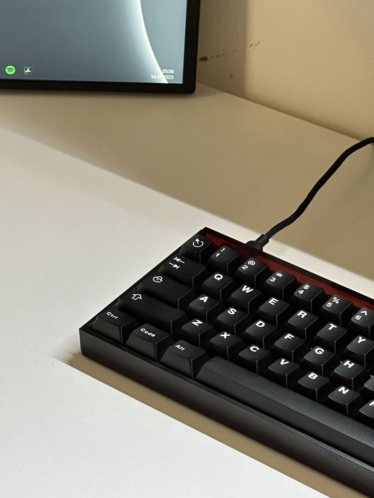 MelGeek Made68 ultra (black/red)