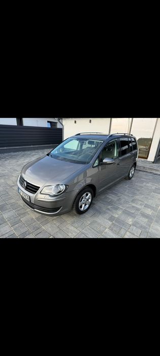 Touran 2010 1.9 D 7 locuri 105 cp