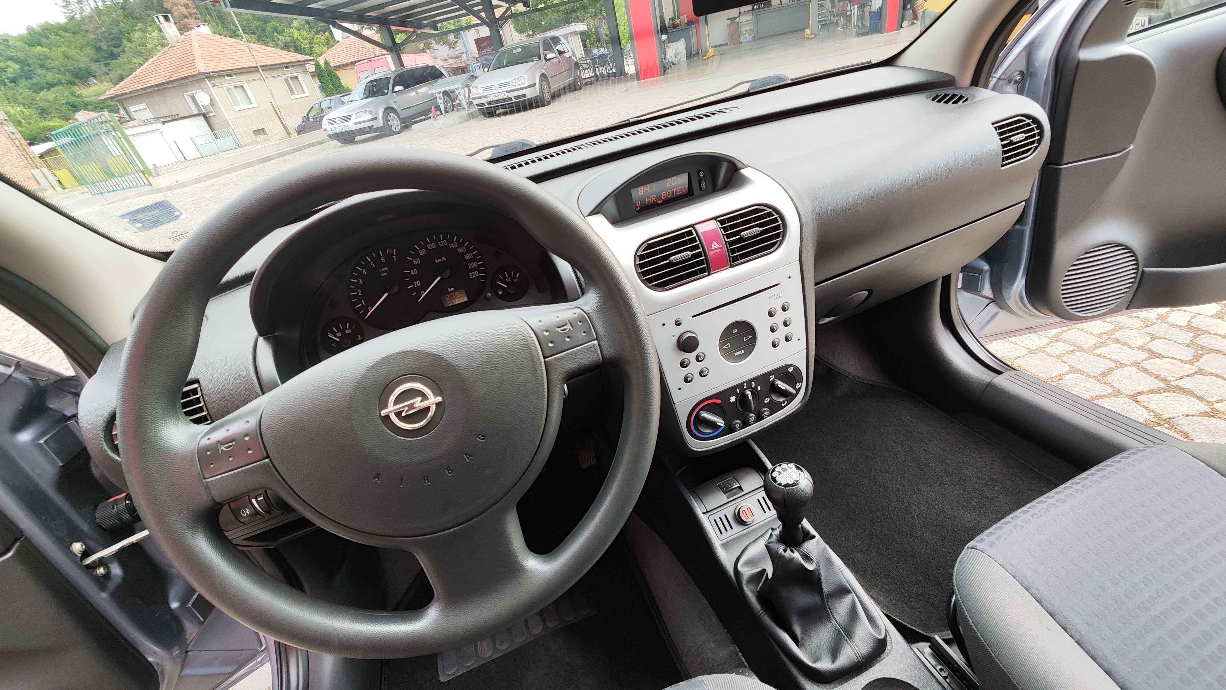 Opel Corsa **КЛИМАТИК**