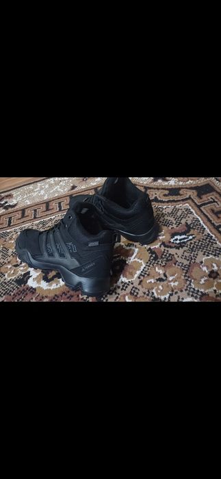 Зимние кроссовки