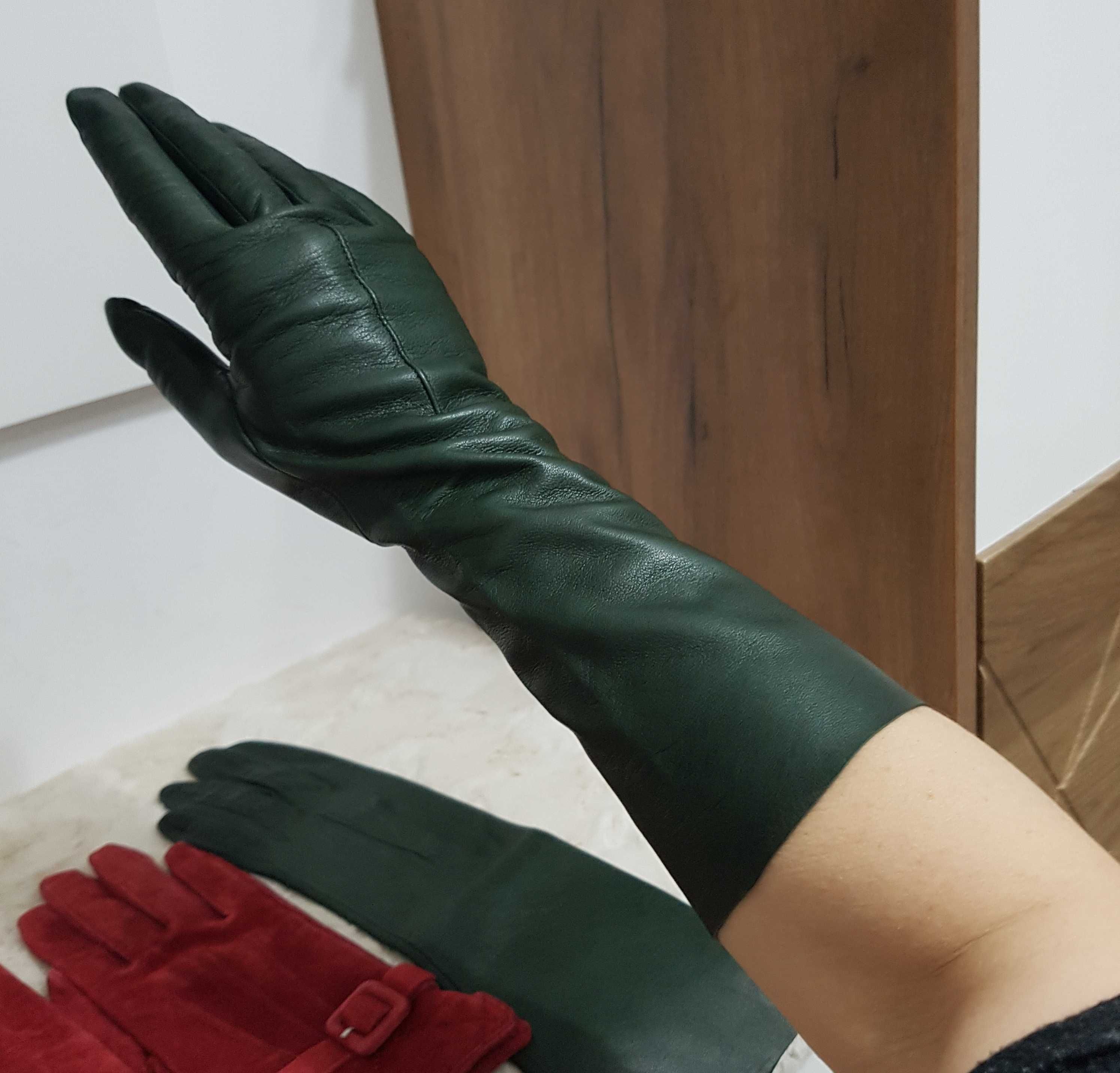 Дамски ръкавици, от естествена кожа и велур.