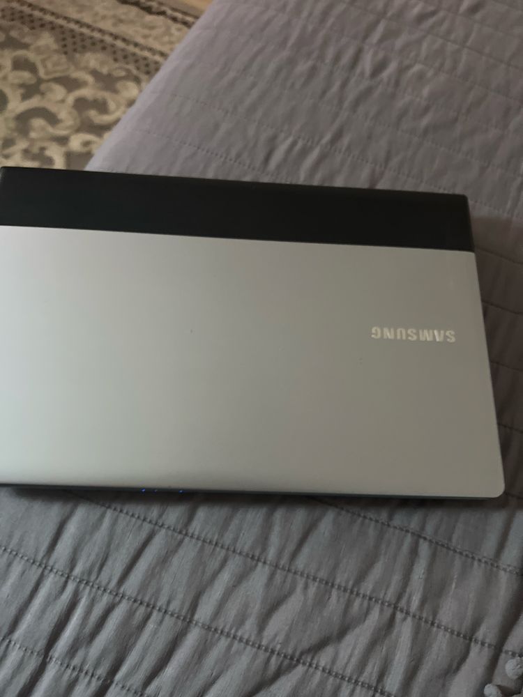 Lepto samsung Core i5