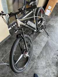 Bicicleta MTB Asistata Electric cu Roti de 27 "5", Motor 250W,