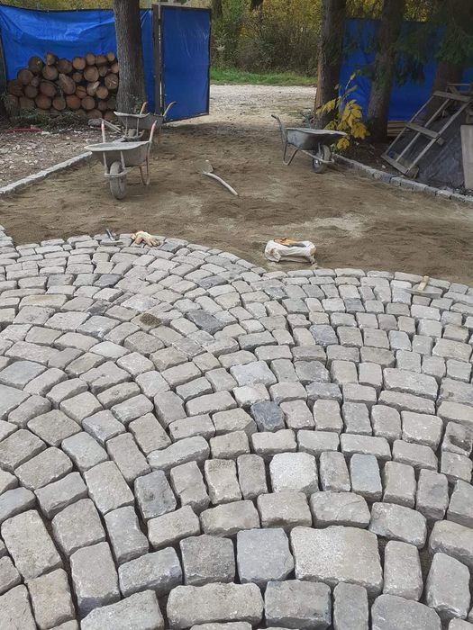 Piatră cubică Andezit, mă deplasez oriunde în Țară