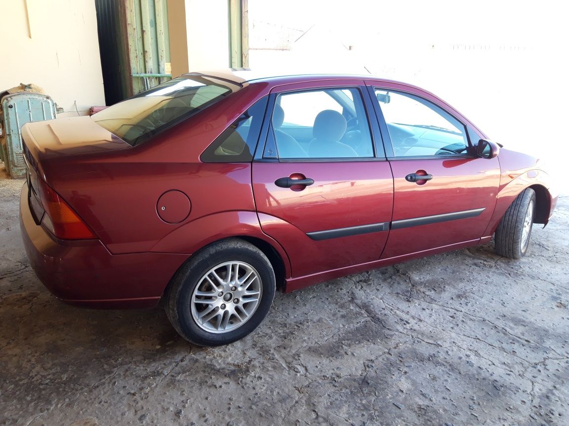 Продаётся FORD FOCUS