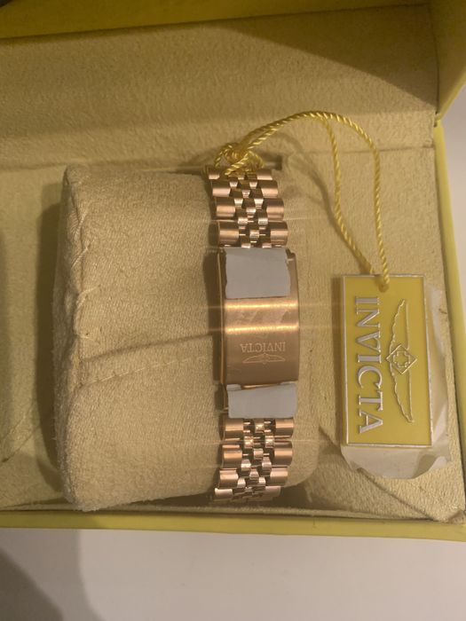 Ceas Invicta - rose gold