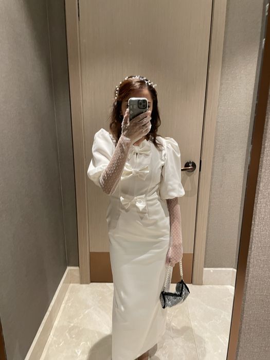 Белая платье для нежных девушек