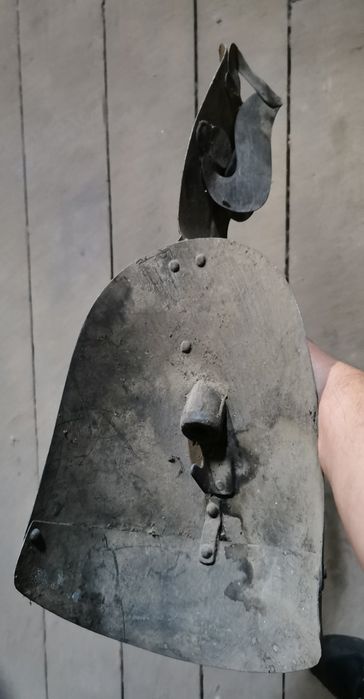 Vând ornamente din zinc pt. acoperiș