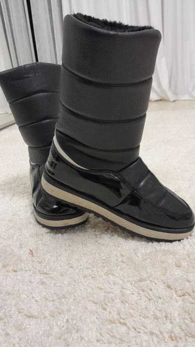 Cizme impermeabile de zapada