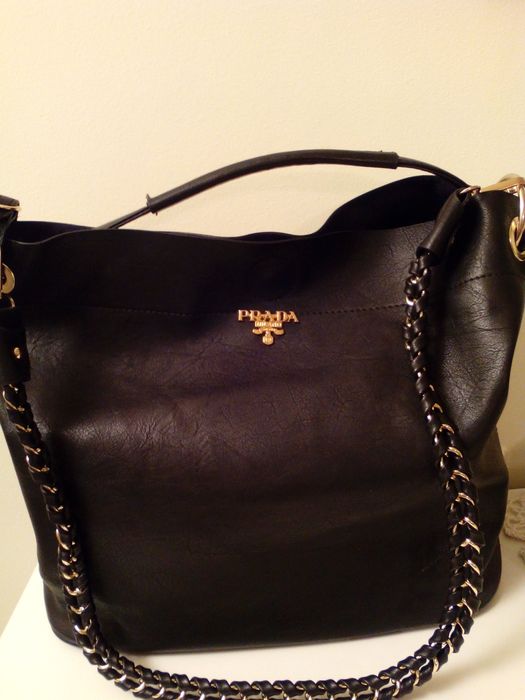 Diferite posete noi .