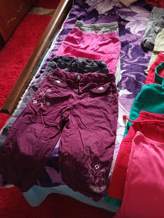 Vând pantaloni pentru copii, marimi diferite de la 1 an si 3 ani