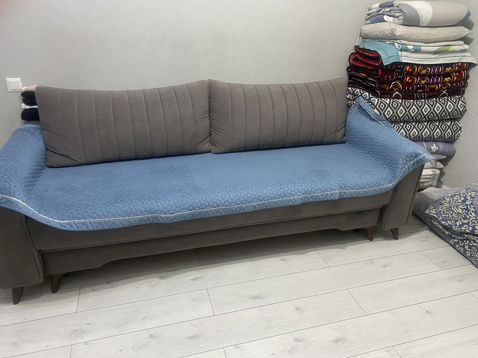 Продам диван в отличном состянии
