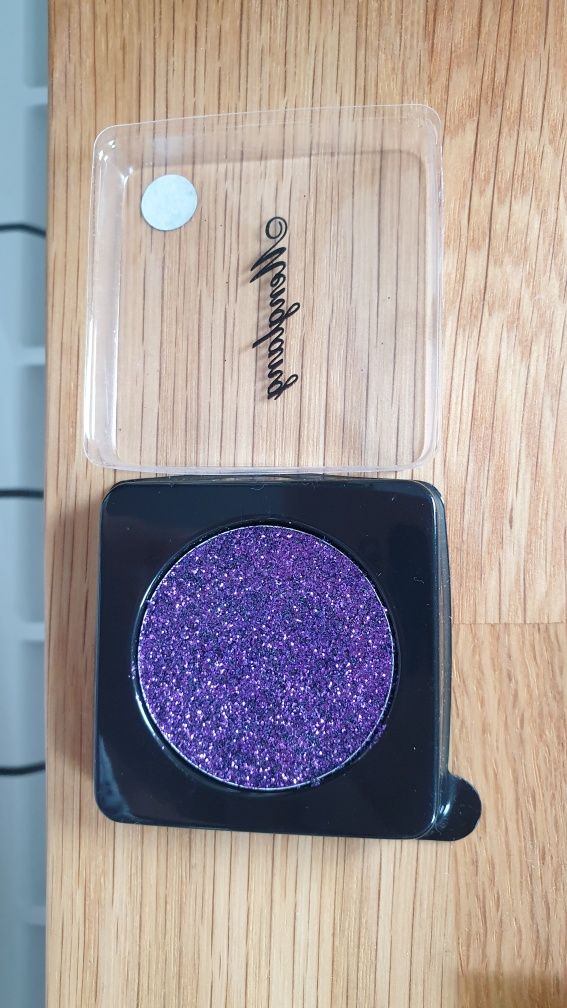 Fard de pleoape glitter violet, nou