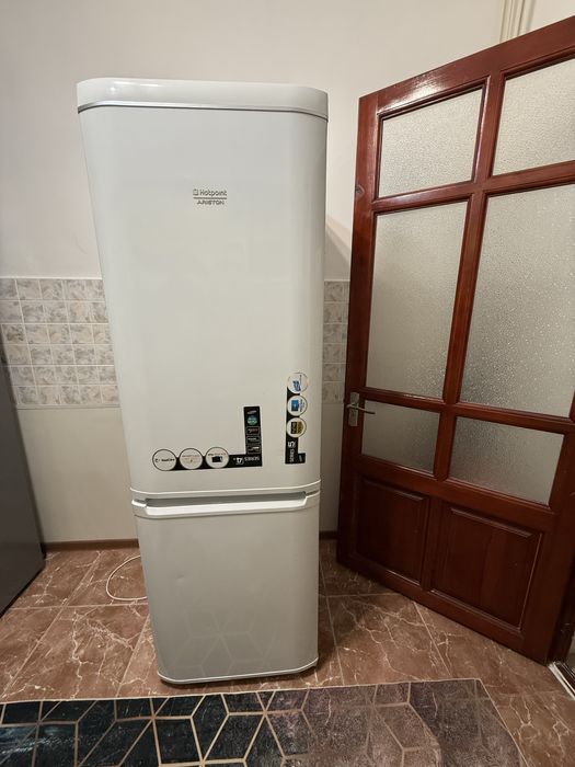 Холодильник Аристон 185 см БУ хорошее стостояние