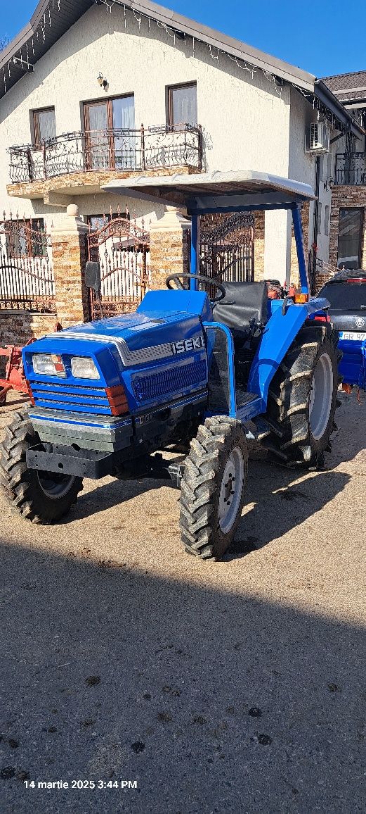 Tractor japonez Iseki TA 270