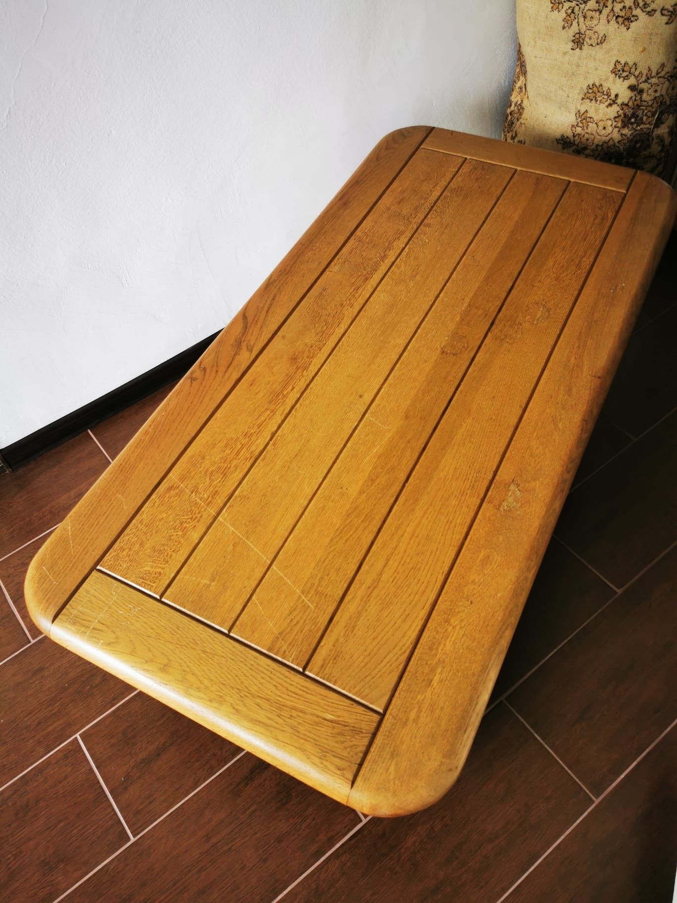 Masa pentru living /lemn masiv