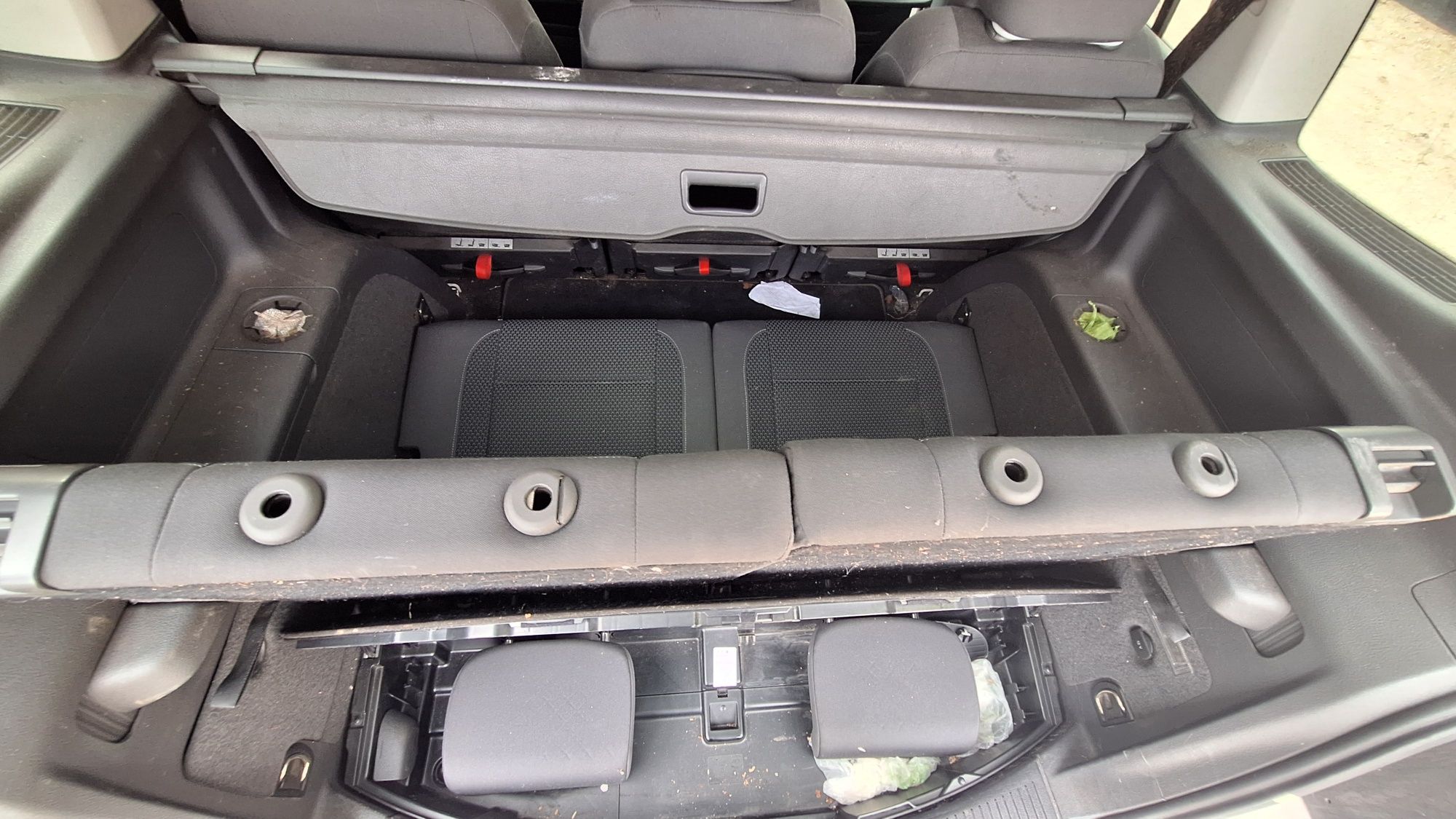 VW Touran 1.6TDI 105кс на части