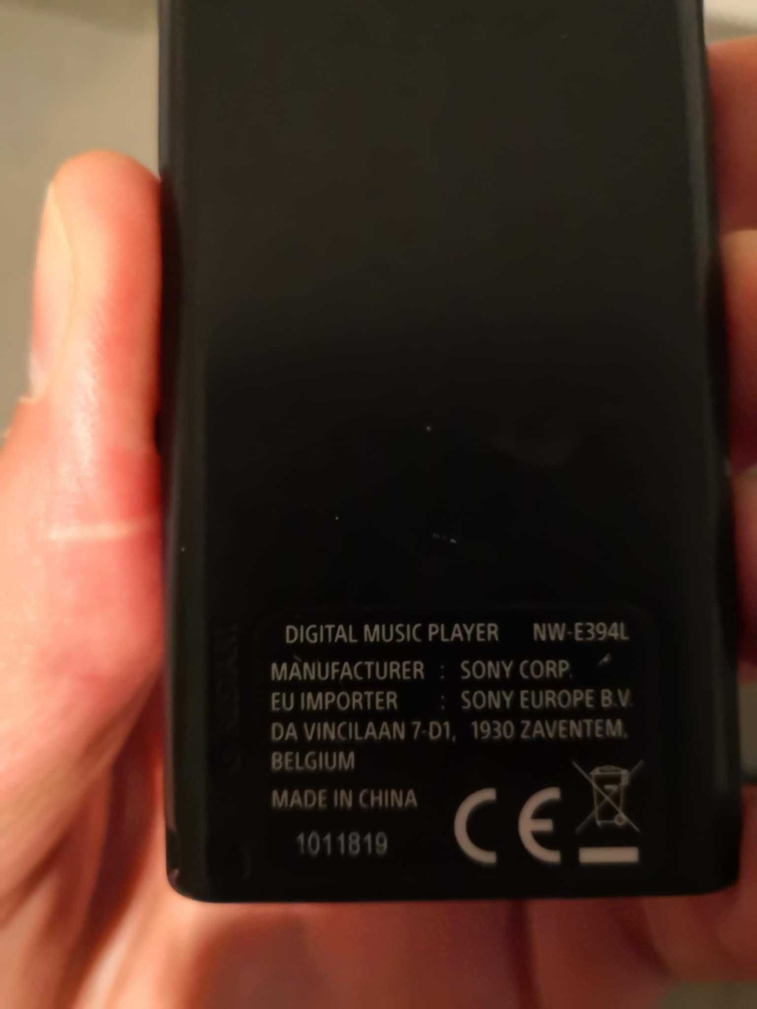 Плеър Mp3 Sony NW-E394L